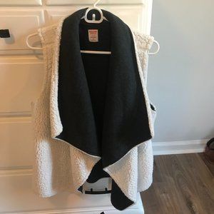 Reversible faux fur vest